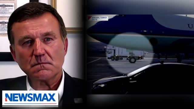 Trump took secret flight due to Iran threat | Fmr. Secret Service Agent weighs in