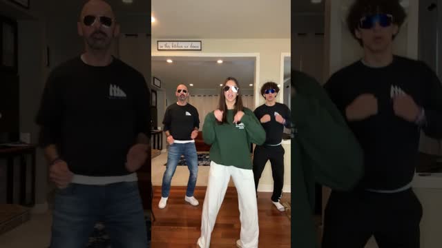 Barbaras Rhabarberbar #abracadabra #dance #viral #trend #barbaras #thabarberbar