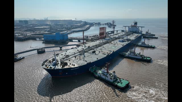 Hormuz Strait Closure Gives US Strategic Advantage Over China: Economist