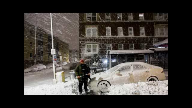 Snowfall Intensifies in Northeast Amid School Closures, Travel Bans