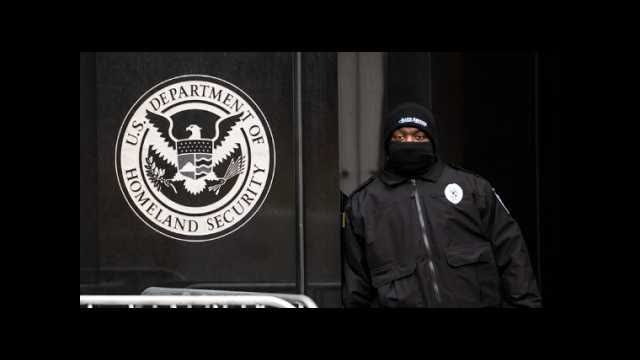 Republicans Move to Separate ICE Funding From DHS in New Plan