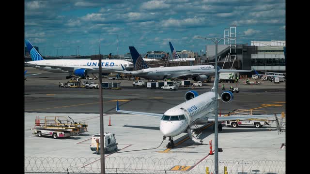 Flights Briefly Halted at Newark Airport After Burning Smell Reported