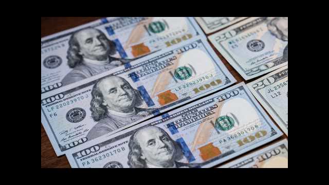 UAE Currency Swap Is a 'Status Symbol', Says CEO