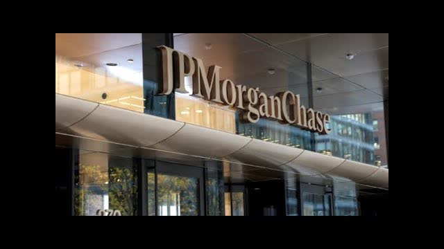 Trump Says He Will Sue JPMorgan Chase Over Debanking
