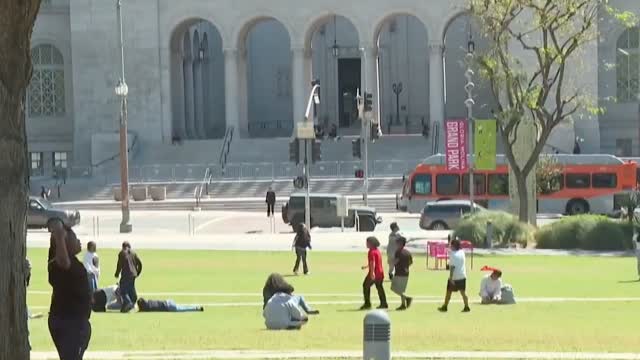 Record Heat Sweeps Through Southern California