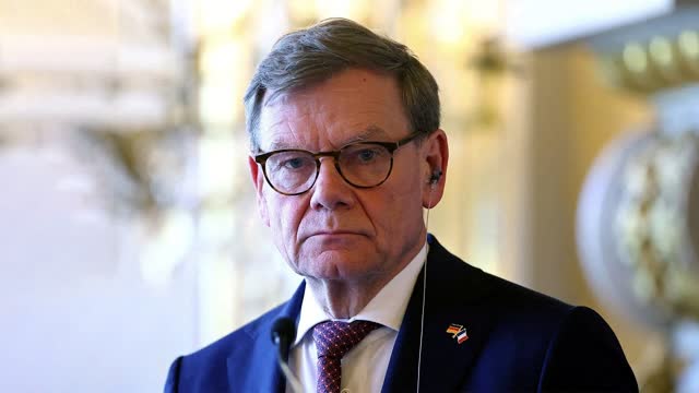 German FM: �Running to China Would Be the Wrong Answer�