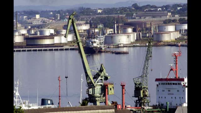 US Tightens Pressure on Cuba, Deterring China
