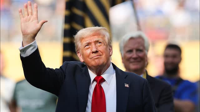 LIVE: Trump Participates in the Southern Boulevard Dedication Ceremony