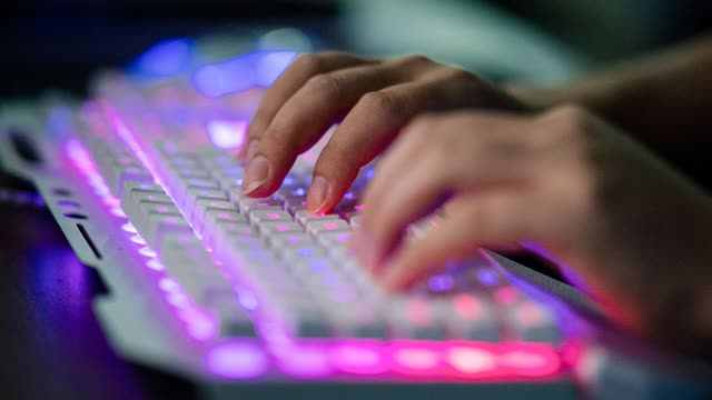 Growing Scrutiny Over China-Linked Online Scam Ads