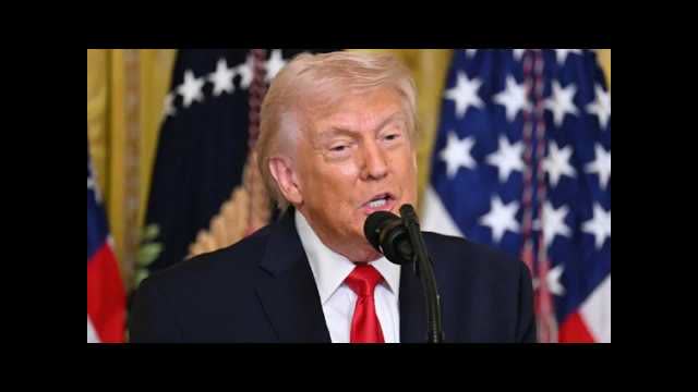 Trump: US Could Escort Vessels Through Strait of Hormuz